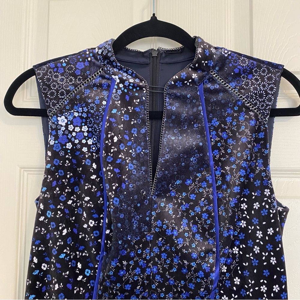 Elie Tahari Arabella Sheath Dress 4 Blue Black Floral Velvet Trim - Picture 3 of 8